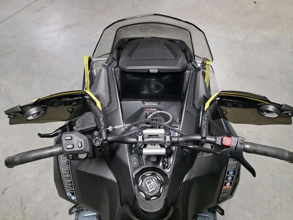 Ski-doo Renegade X-rs 900 Ace Turbo R 2026 alt