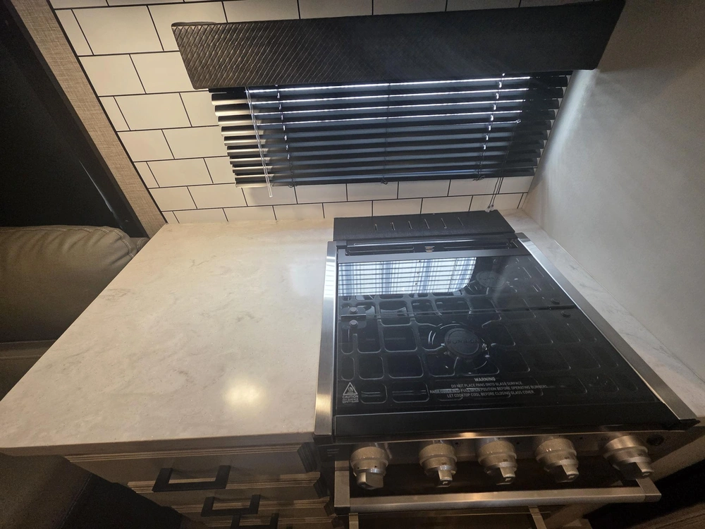 2022 Jayco Eagle 317rlok alt