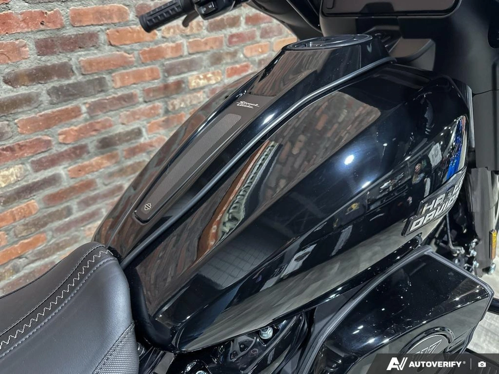 2026 Harley-davidson Street Glide alt