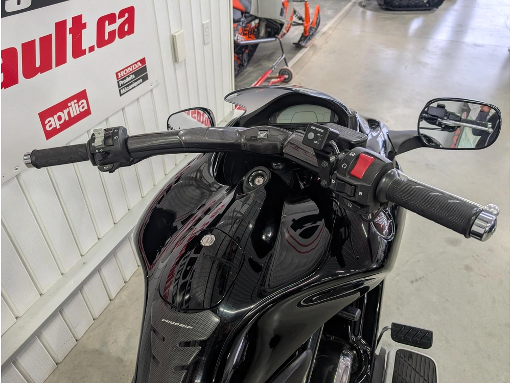 2009 Honda Dn-01 alt