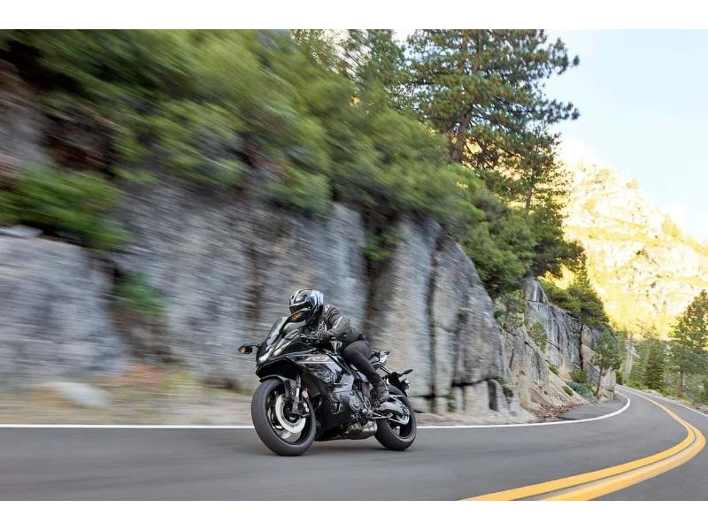 2026 Yamaha Yzf-r7 alt