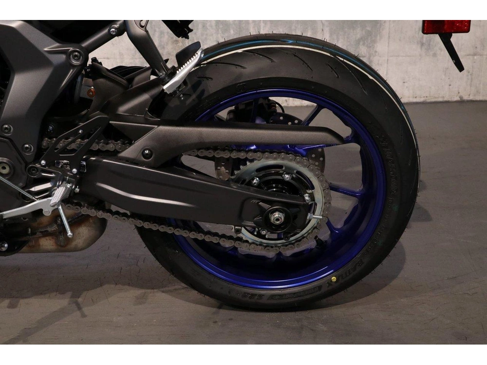 2025 Yamaha Yzf-r7 alt