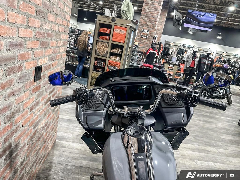 2026 Harley-davidson Road Glide alt