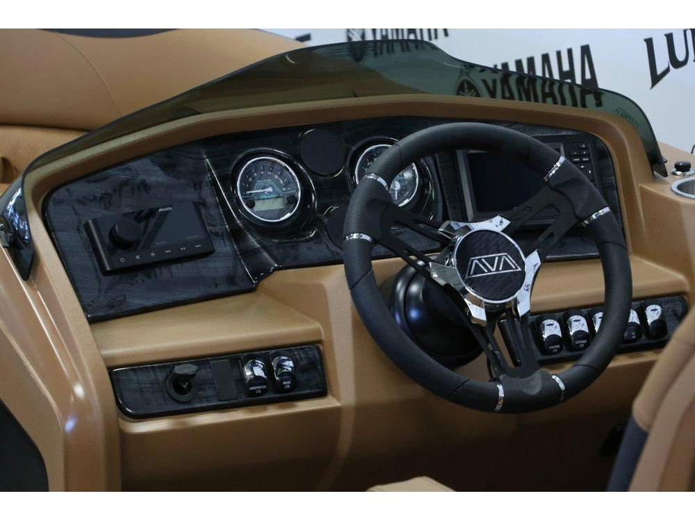 2026 Avalon Avalon Lsz 2385 Versatile Rear Bench Platinum + Yamaha Vmax 150 Hp alt