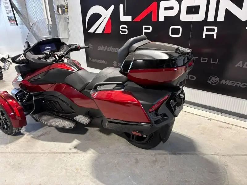 2025 Can-Am Spyder RT Limited SE6 thumbnail 3