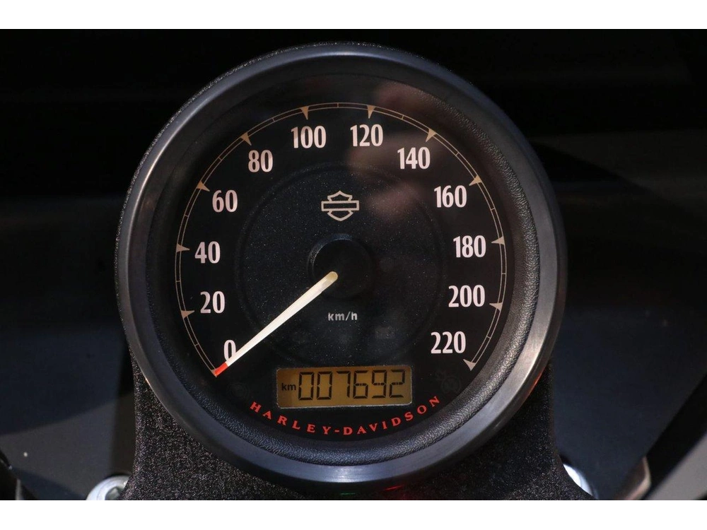 2014 Harley-davidson Harley-davidson Sportster Superlow Xl883l alt