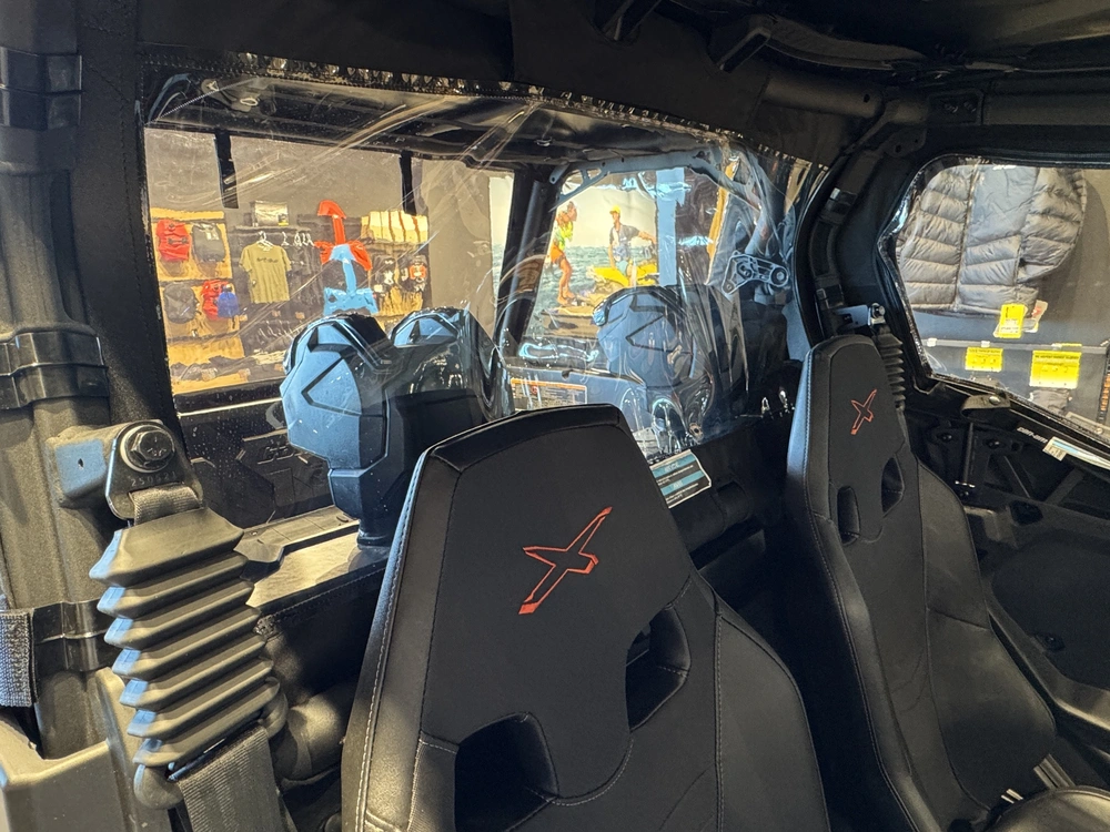 2026 Can-am Commander Xmr 1000r alt