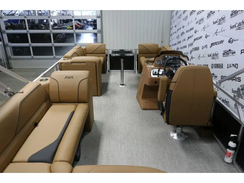 Avalon VENTURE 2180 CRUISE + YAMAHA 70 HP 2026