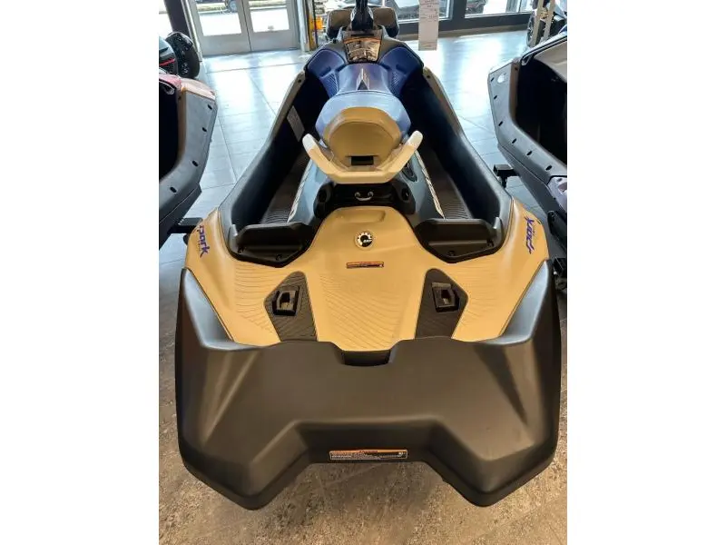 2025 Sea-Doo Spark Trixx 3P (Audio) thumbnail 4