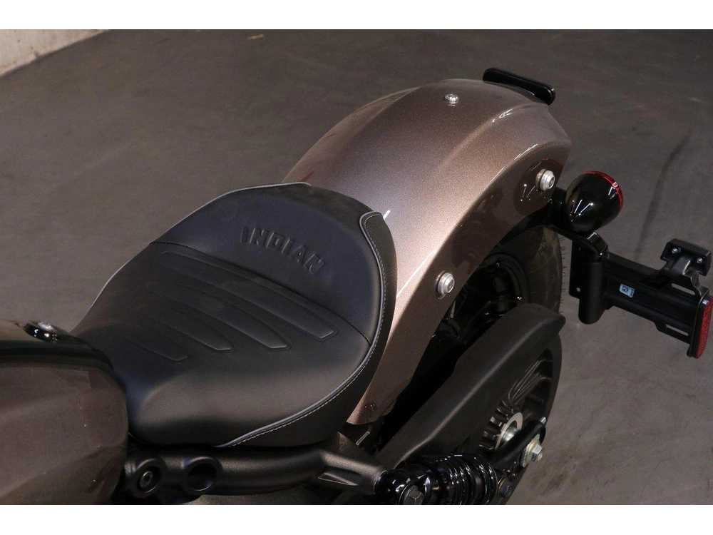 Indian Motorcycle Scout Bobber Limited +tech 2025 alt