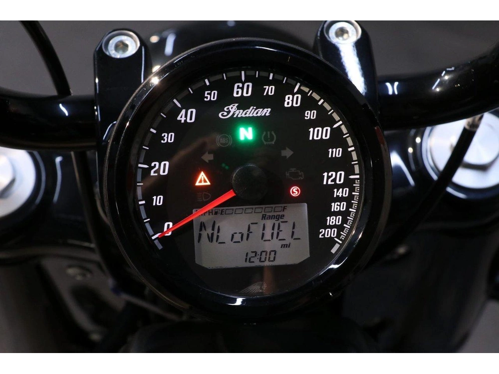 Indian Motorcycle Chief Bobber Abs 2025 alt