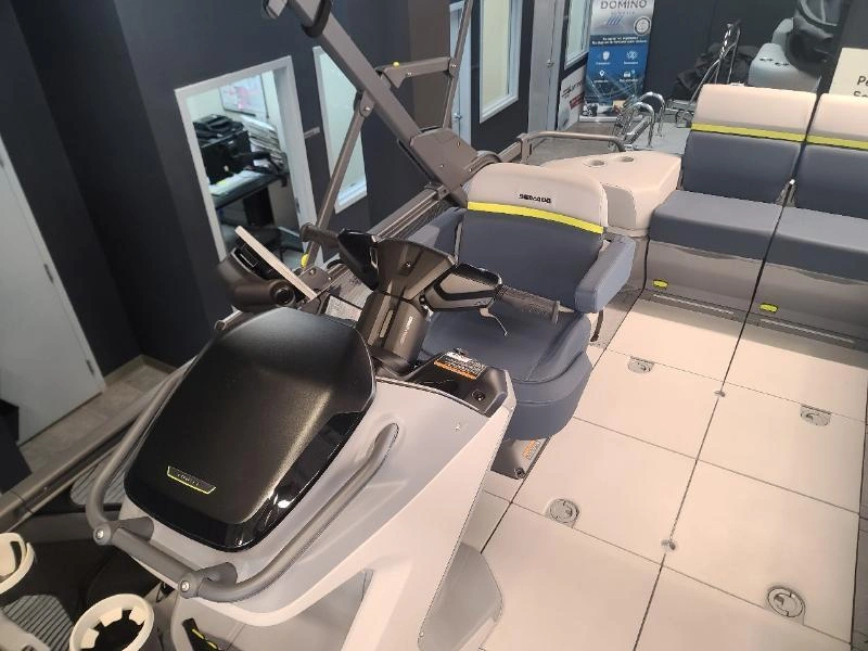 Sea-doo Switch Cruise Limited 21 - 230 Hp 2025 alt