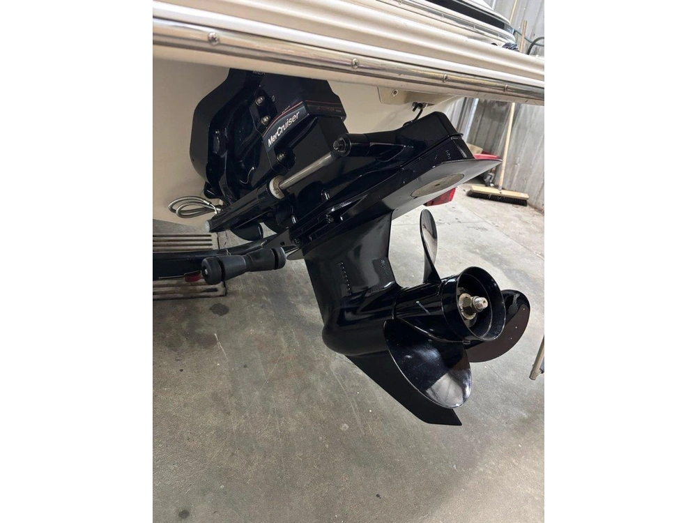 Larson Bateau Larson 2010 alt