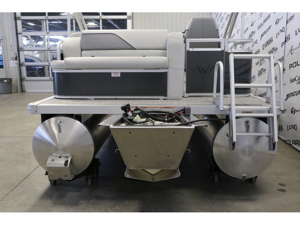 Avalon Venture 1775 Cruise Rear Bench +yamaha 40 Hp 2025 alt