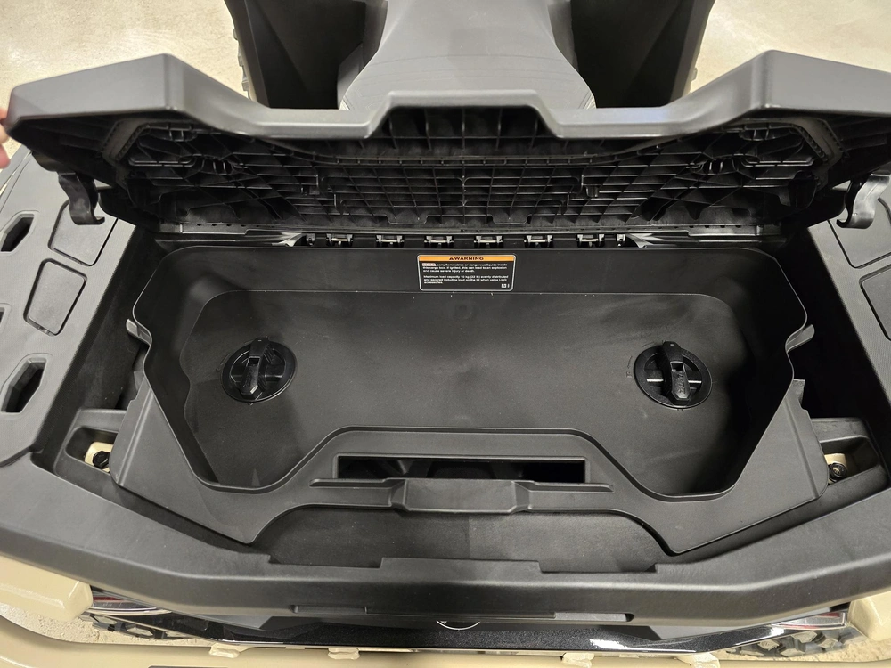 2026 Brp Outlander Backcountry 1000r alt