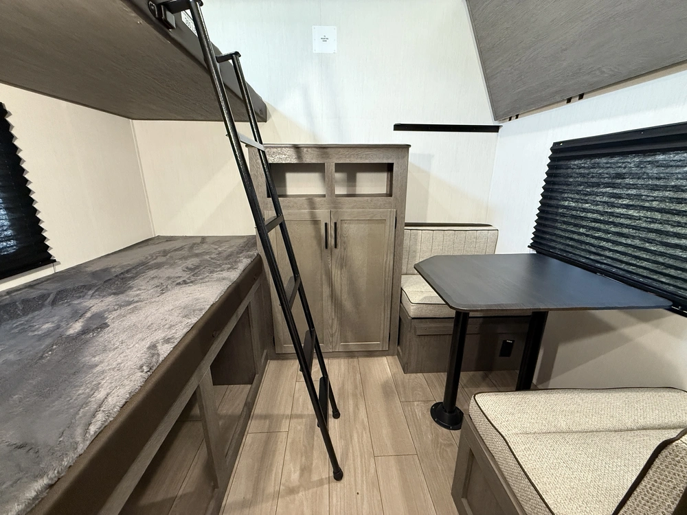 Arctic Wolf 285opt 2026 alt