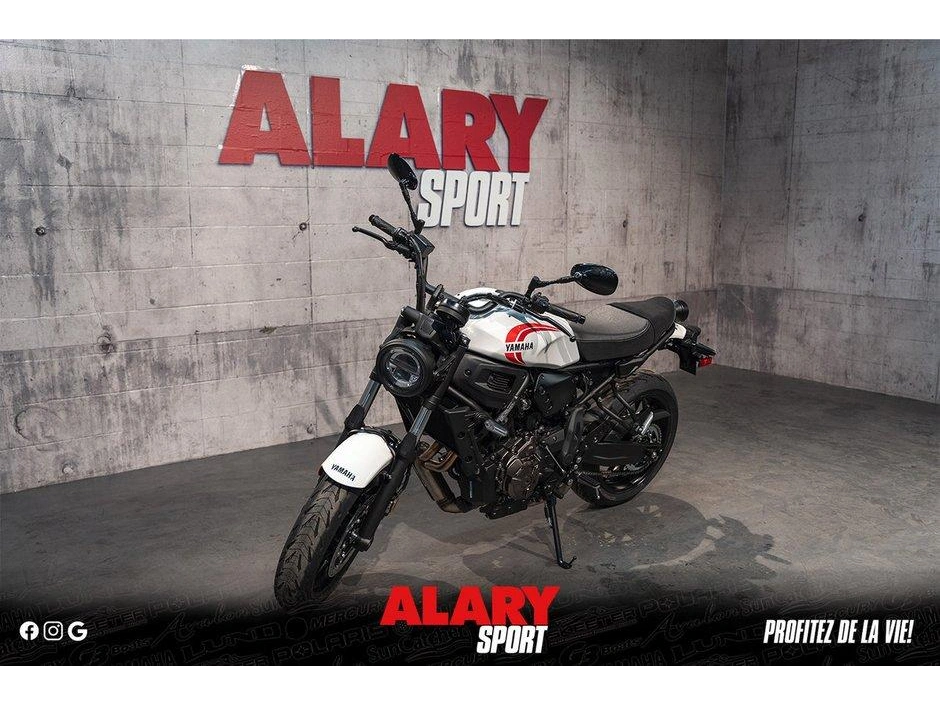 2024 Yamaha Yamaha Xsr700 alt