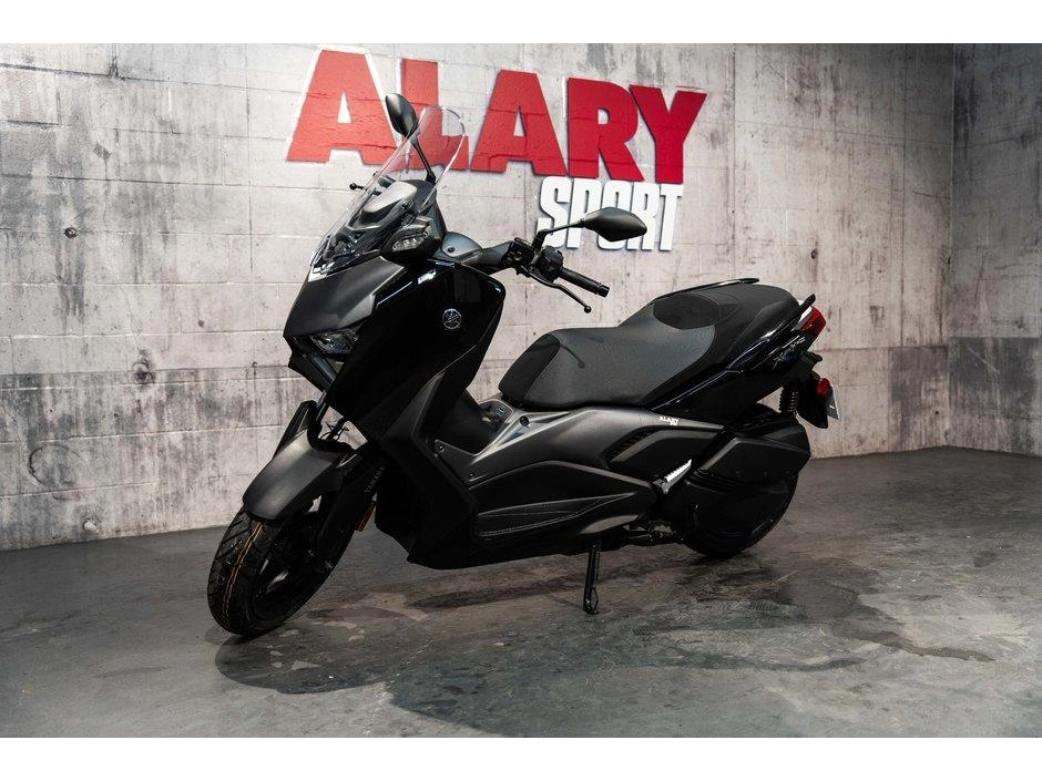 2026 Yamaha Yamaha Xmax 300 alt