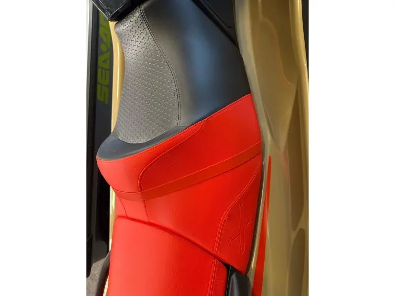 2025 Sea-Doo RXT-X 325 (Audio) thumbnail 9