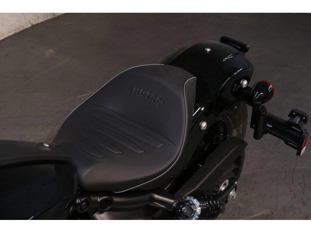 2025 Indian Motorcycle Indian Sport Scout alt