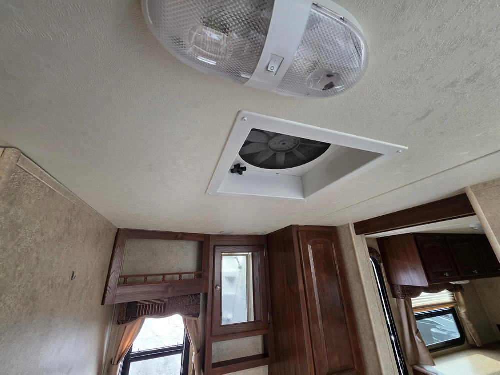 2012 Forest River Flagstaff 31fkss alt