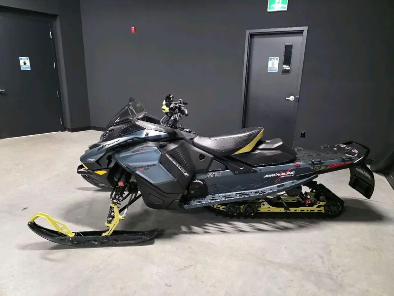2026 Ski-Doo RENEGADE X-RS 900 ACE TURBO R thumbnail 6