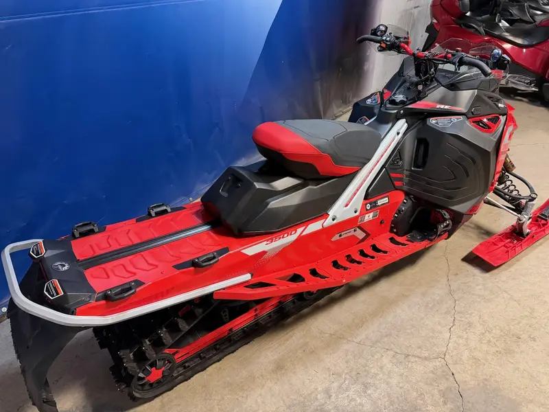 2022 Lynx LYNX RAVE RE 850 ETec