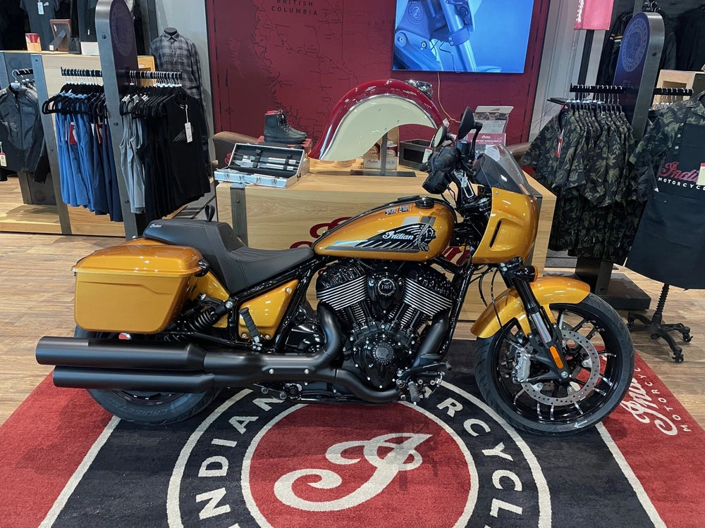 2026 Indian Motorcycle Sport Chief Rt - Vibrant Gold Metallic alt