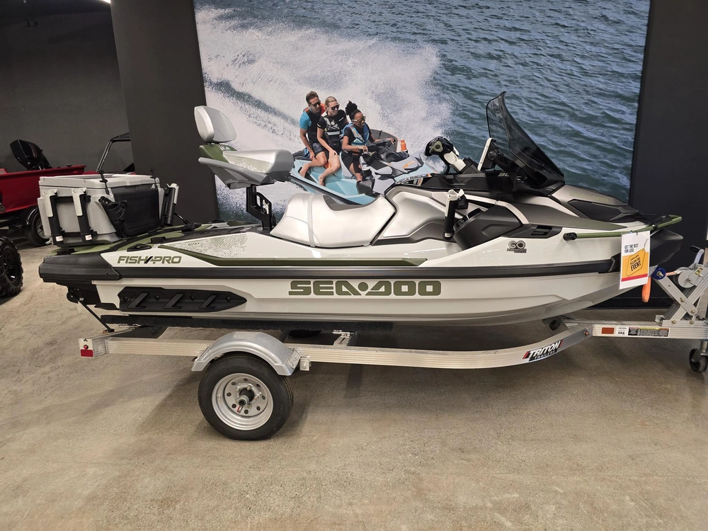 2025 Brp Fishpro Apex 300 alt