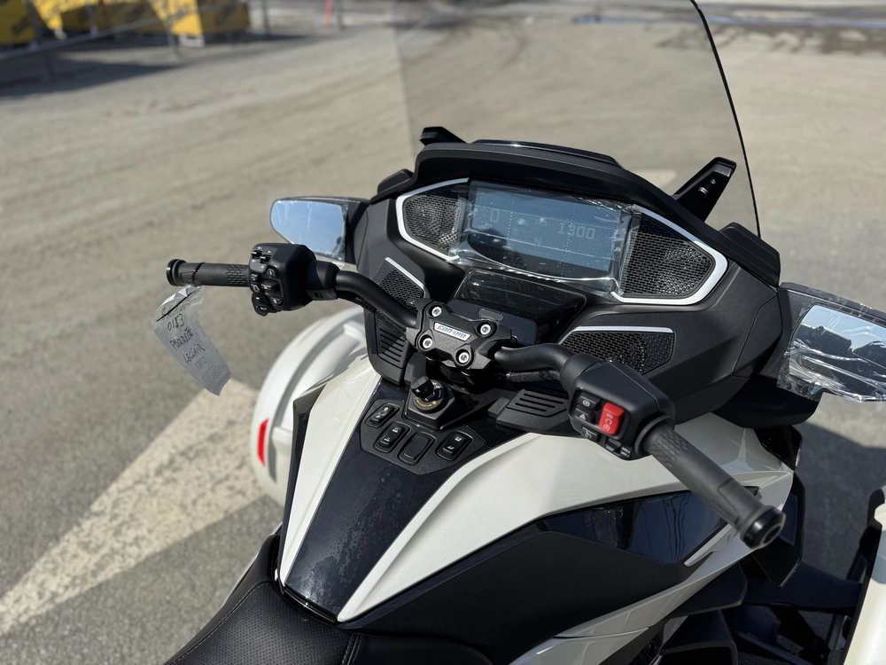 Can-am Rt Limited 2026 alt