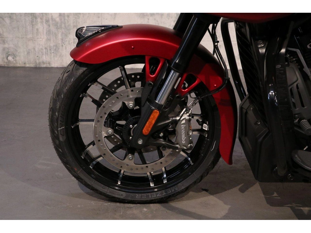2026 Indian Motorcycle Challenger Dark Horse +112 & Powerband Audio alt