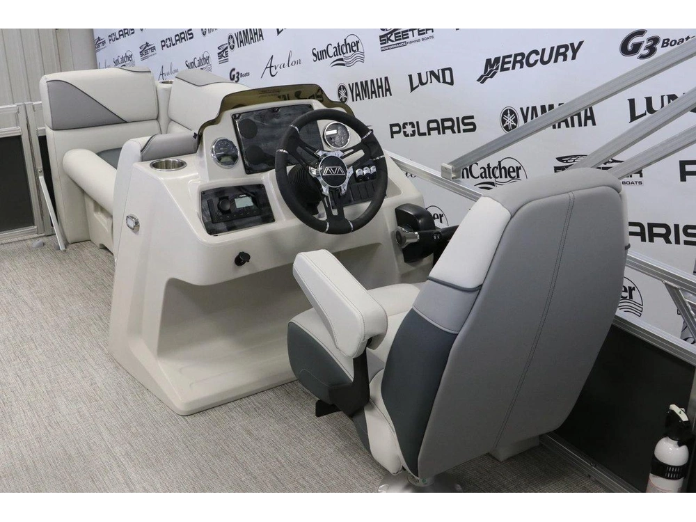 Avalon Venture 1775 Cruise Rear Bench +yamaha 40 Hp 2025 alt