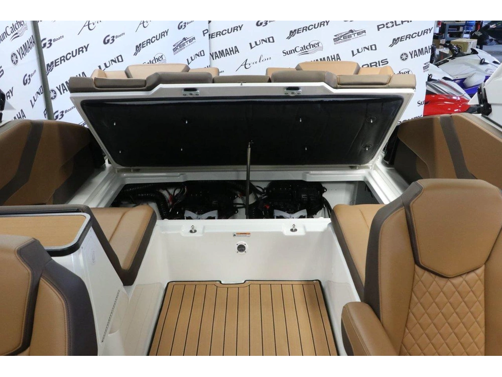 2025 Yamaha 252sd alt