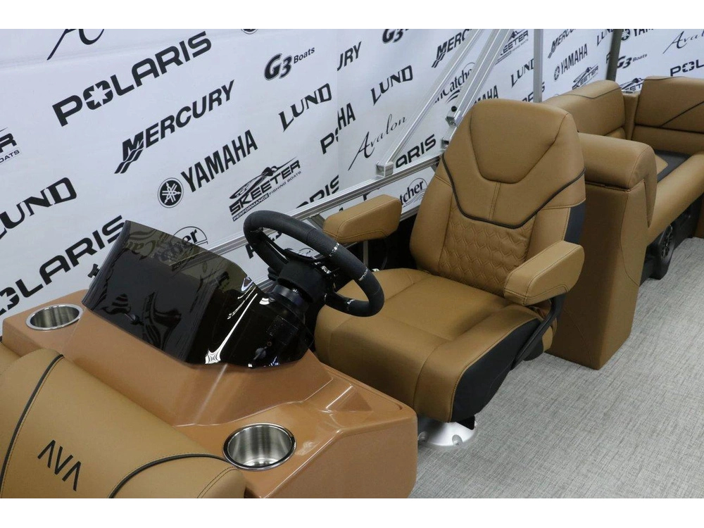 Avalon Venture 2180 Quad Lounger + Yamaha 70 Hp 2026 alt