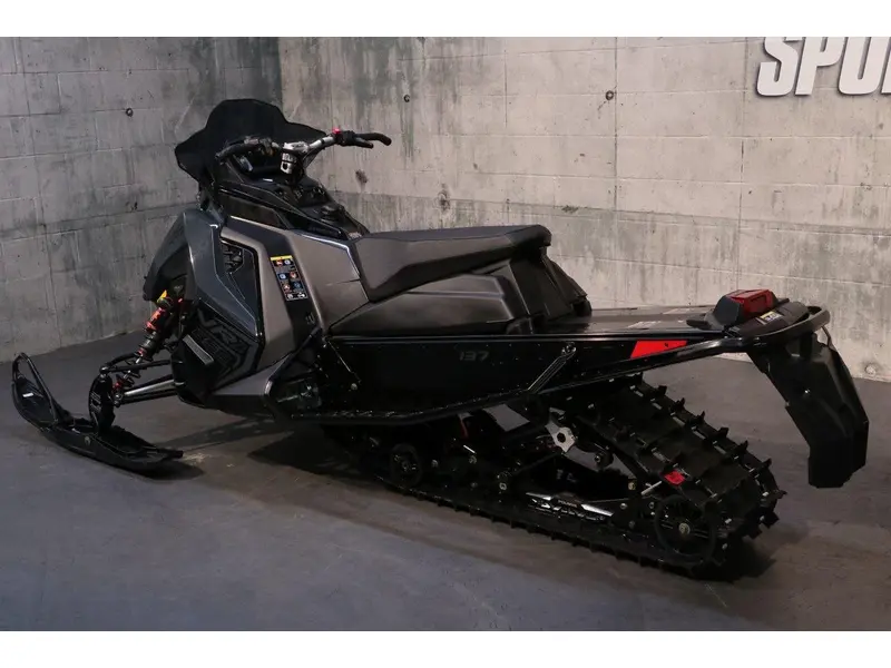 2026 Polaris 850 INDY VR1 DYNAMIX 137