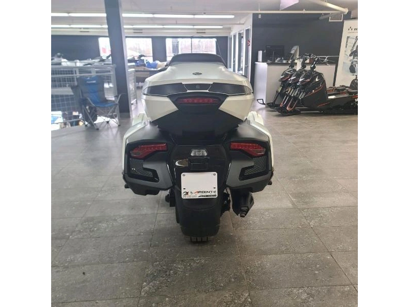 2025 Can-am Spyder Rt Sea-to-sky Se6 alt
