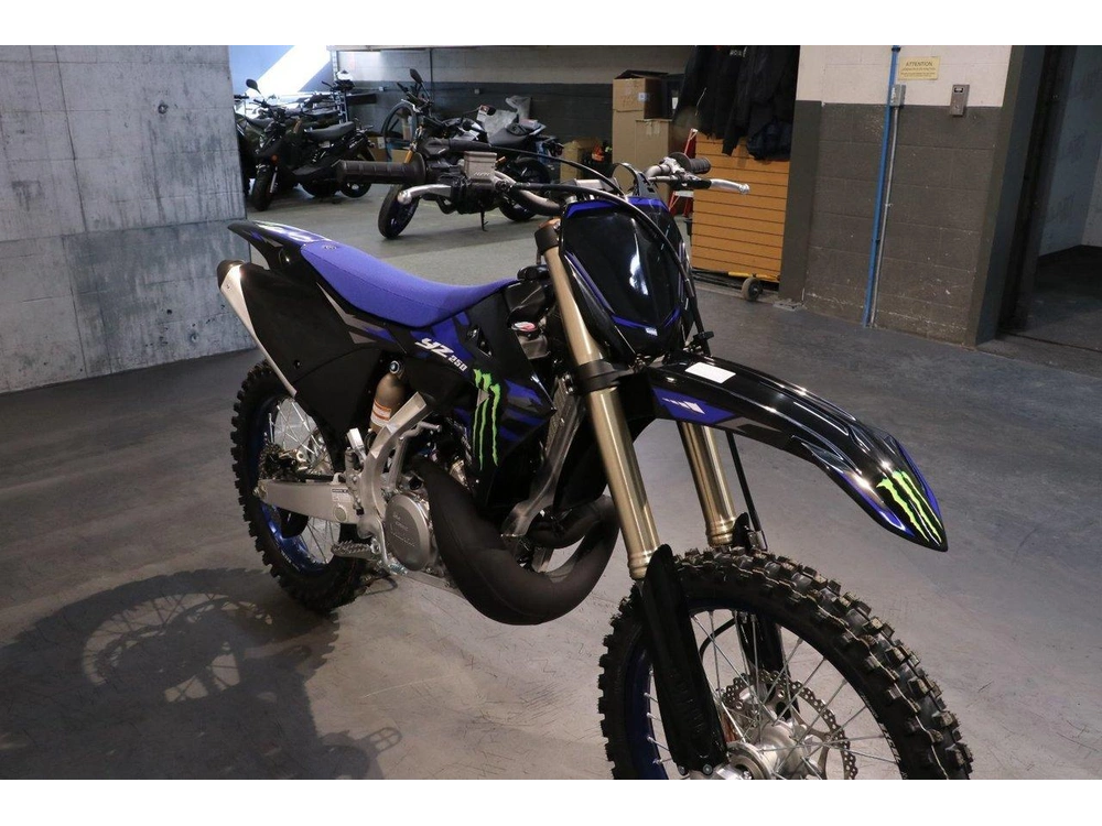 Yamaha Yamaha Yz250 2 Temps Édition Monster Energy 2025 alt
