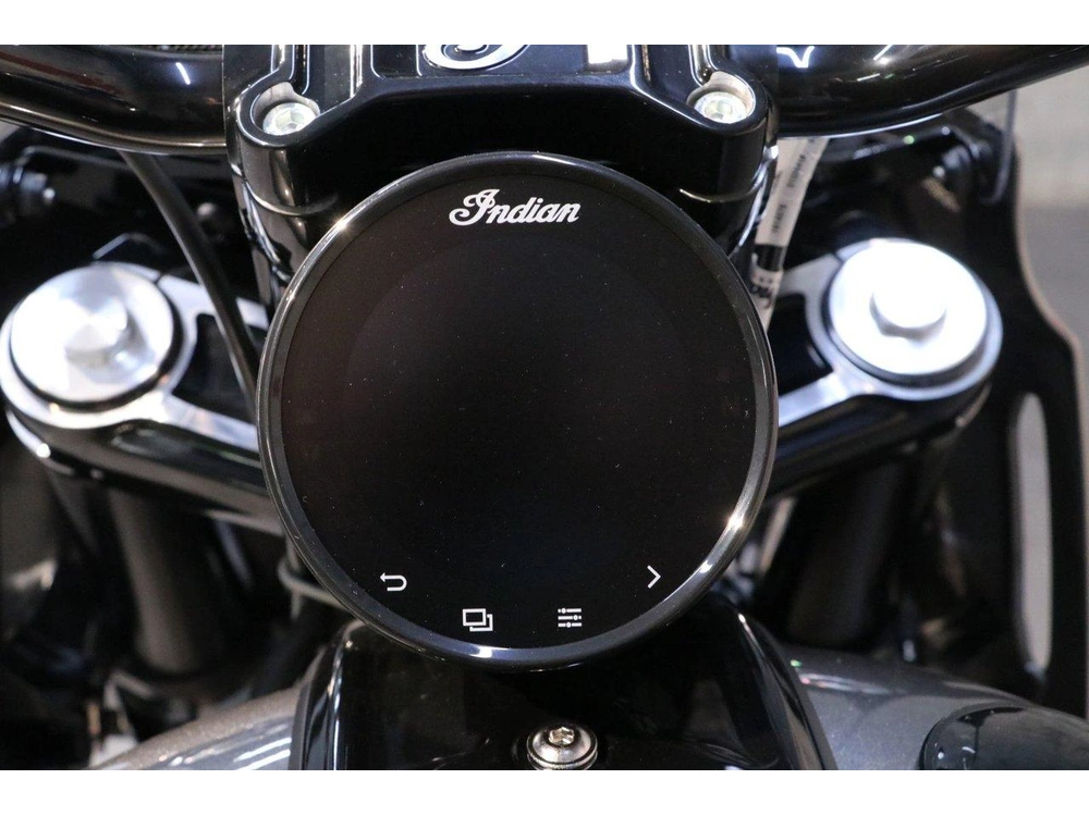 Indian Motorcycle Sport Chief Rt 2025 alt