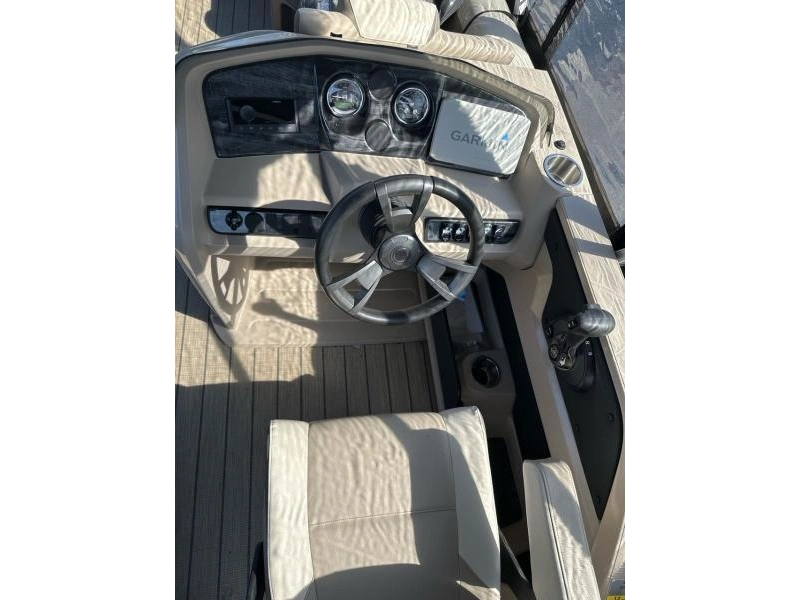 Legend Q-series Lounge Sport Pro 22'6 2023 alt