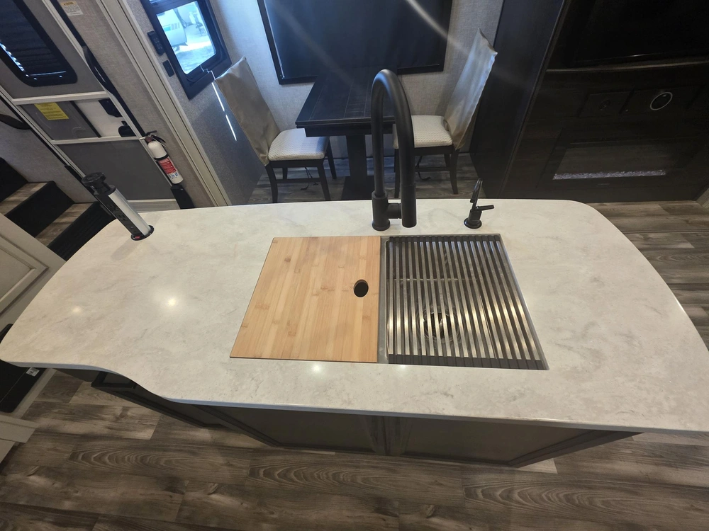 2022 Jayco Eagle 317rlok alt