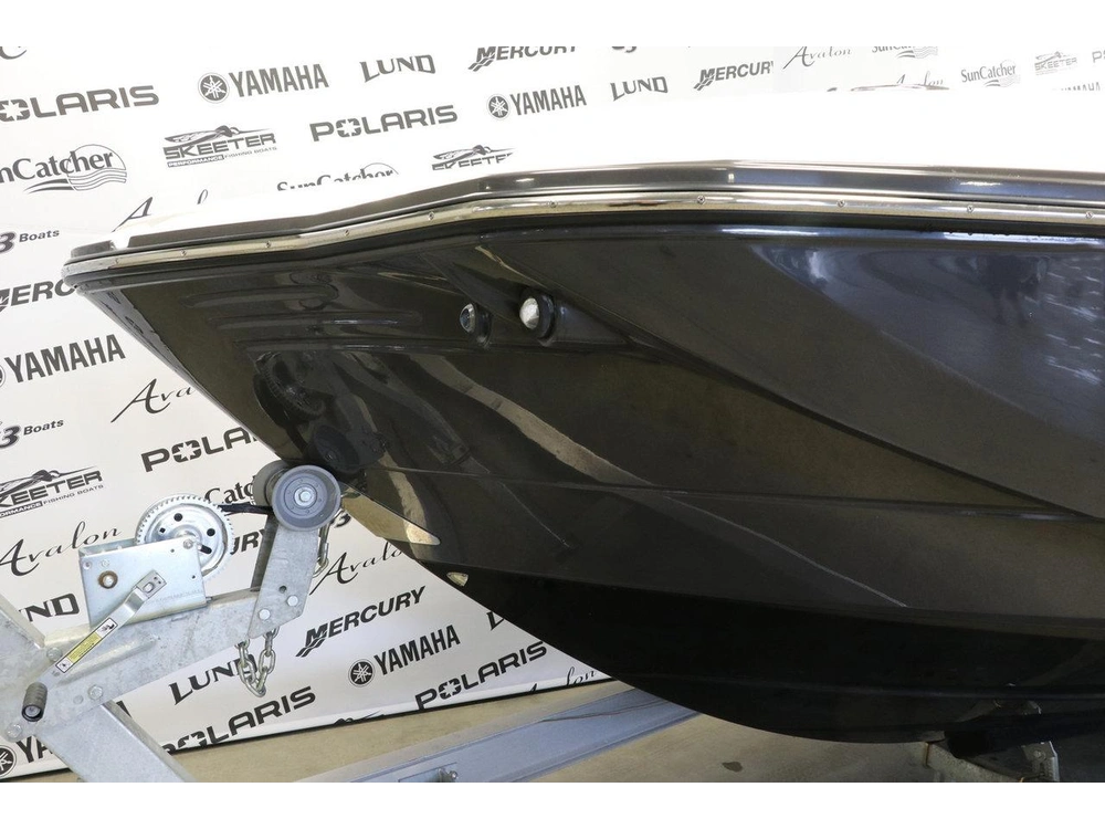 2021 Monterey Boats Monterey M4 + Mercruiser 6.2l alt