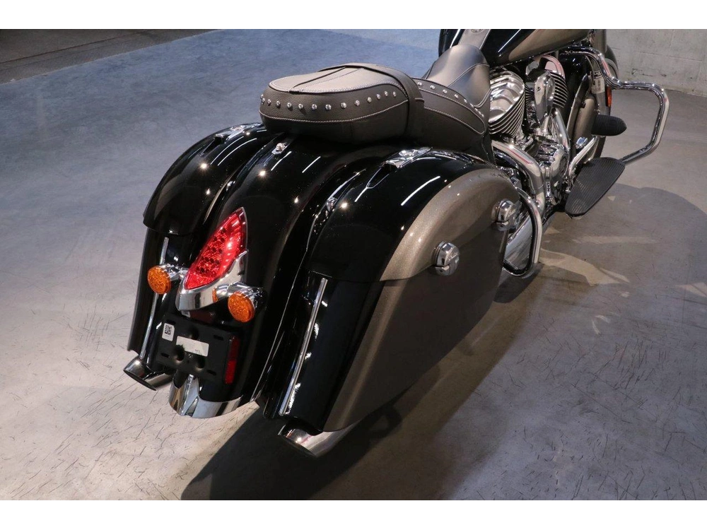 2025 Indian Motorcycle Indian Springfield alt