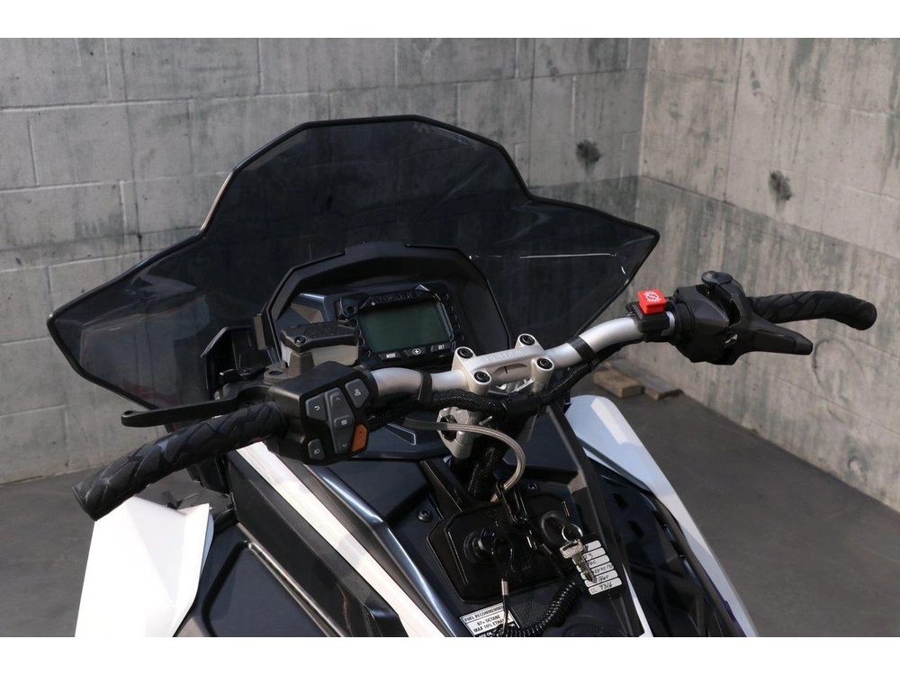 2023 Polaris Polaris Prostar S4 Indy Xc 137 Snowcheck Demo Enr. alt