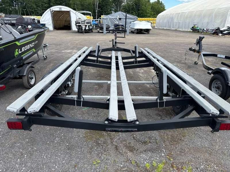 Karavan Remor Ponton Manitou 20'-21' 2023 alt