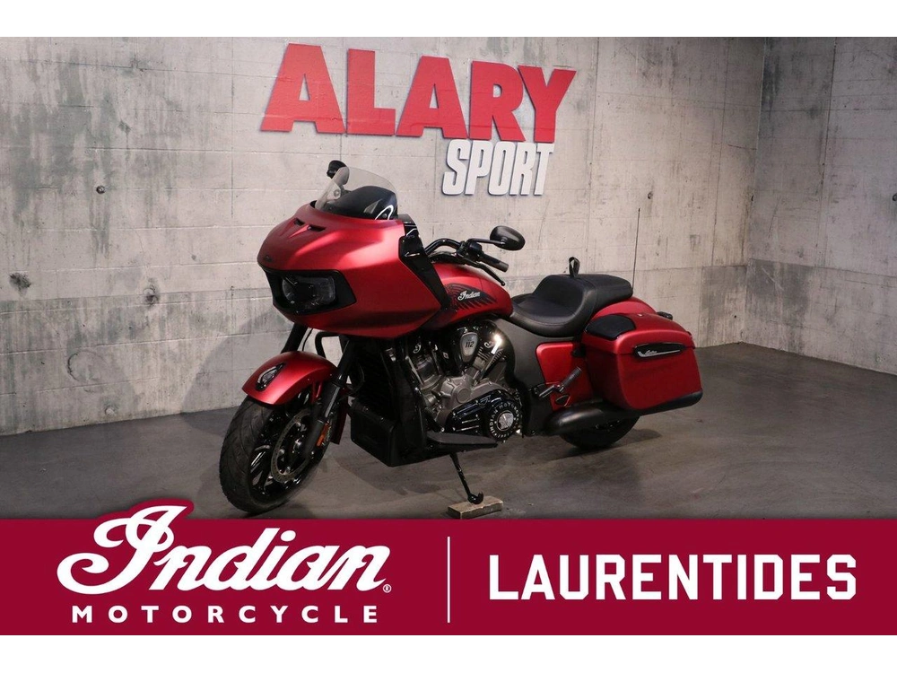 Indian Motorcycle Challenger Dark Horse +112 & Powerband Audio 2026 alt