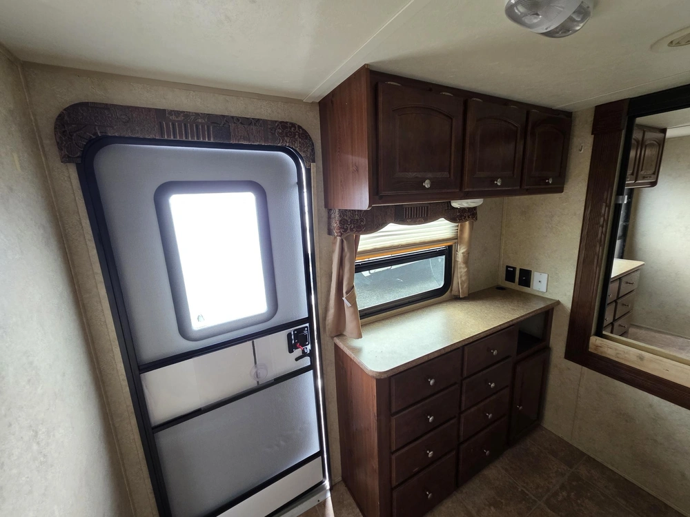 2012 Forest River Flagstaff 31fkss alt