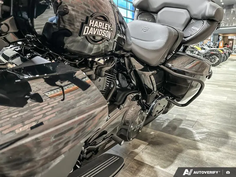 2026 Harley-Davidson Street Glide Limited thumbnail 15