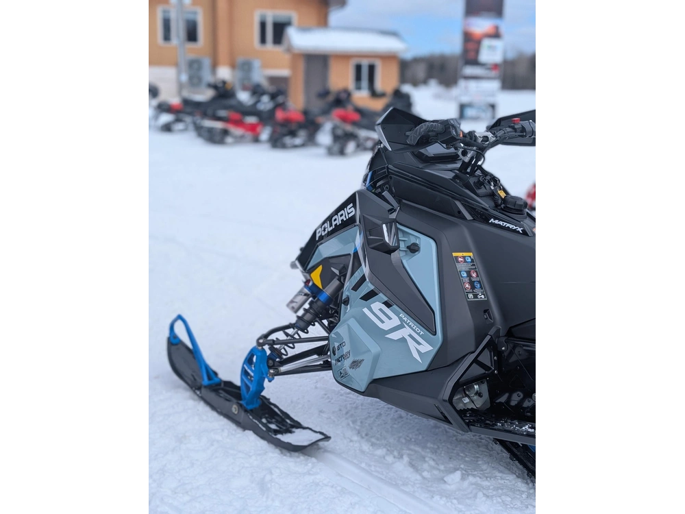 2026 Polaris Sno-26 9r Indy Xcr 137 alt