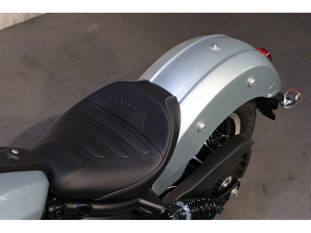 2025 Indian Motorcycle Scout Sixty Classic Limited alt