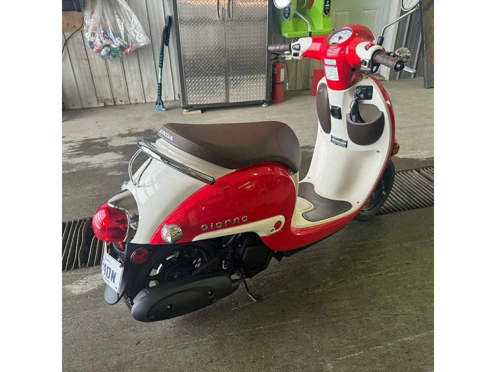 Honda Giorno Démo 2025 alt